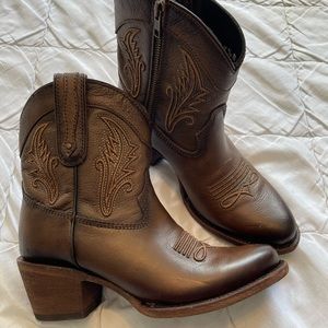 J.B Dillon Boots, worn once, 7.5